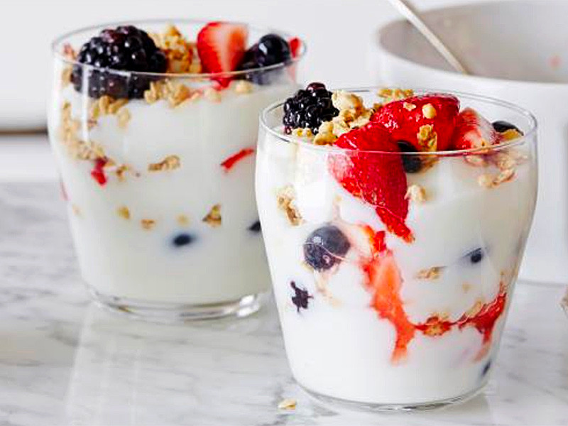 Yogurt and Fruit Parfaits
