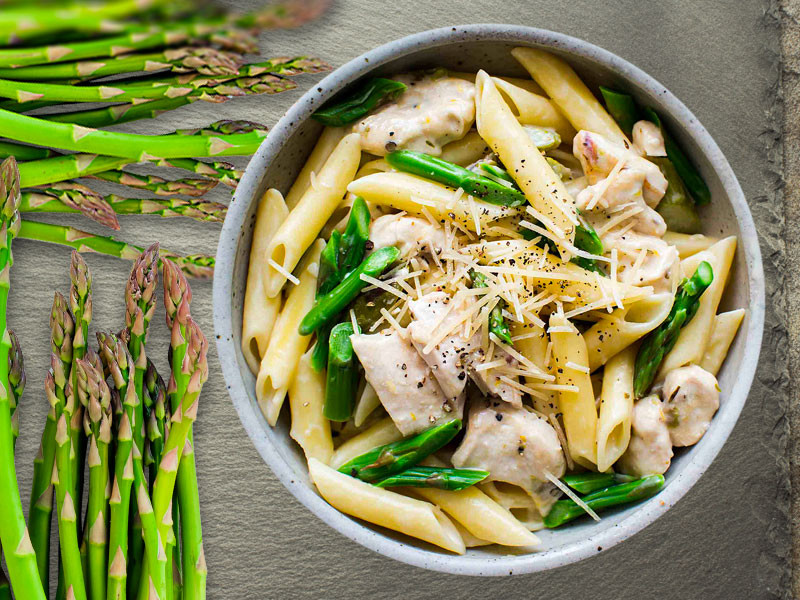 Pasta with Chicken and Asparagus