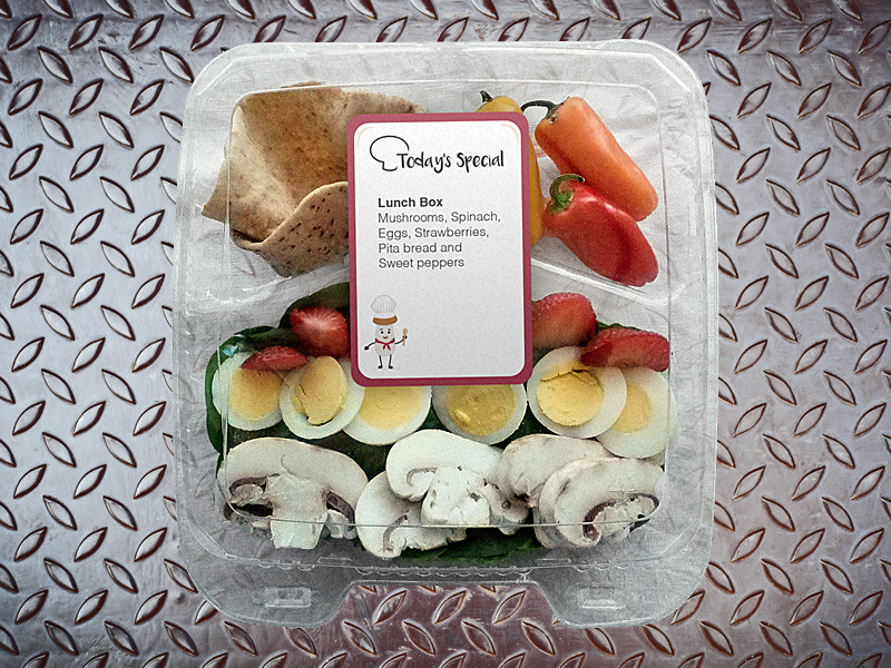 Classic Spinach Salad
