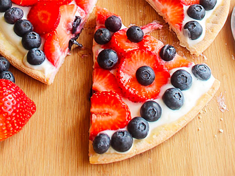 Very Berry Yogurt Pizza